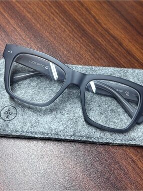 LOOK OPTIC Matte Blue Square Readers +1.0 Progressive